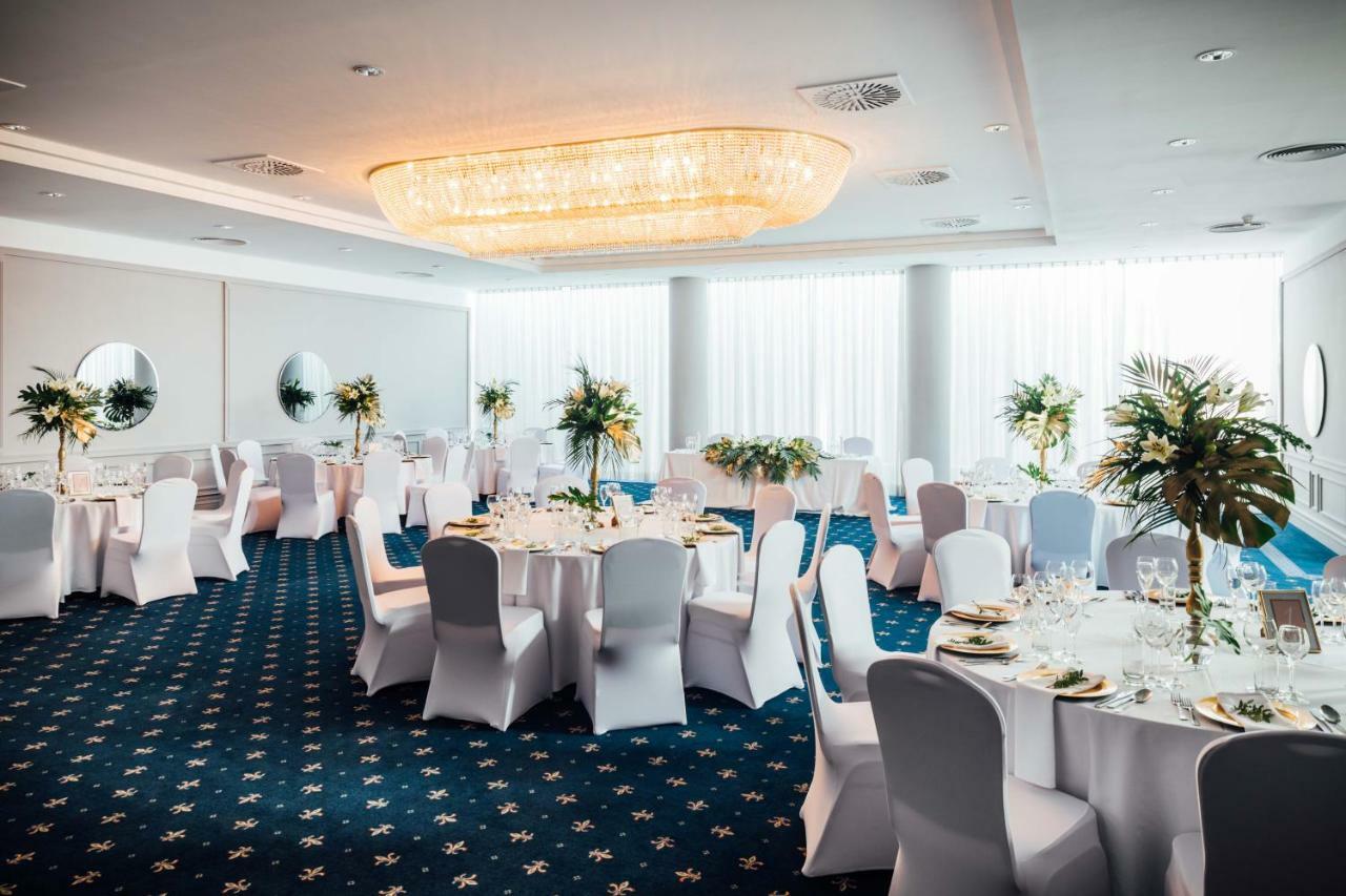 Vienna House By Wyndham Amber Baltic Miedzyzdroje Hotel Ngoại thất bức ảnh